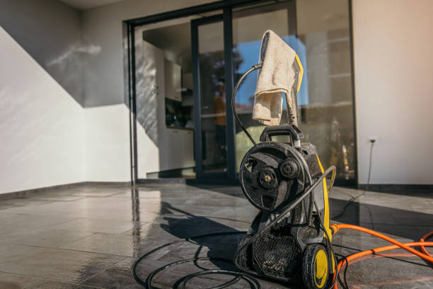 Best Animal Enclosure Cleaning  in Hyrum, UT